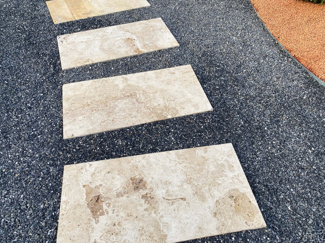 Ventajas de hacer un camino de grava en tu jardín