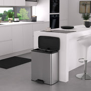 Lixeira com pedal Curver prateada decorativa, design elegante e funcional para casa - Vetonek