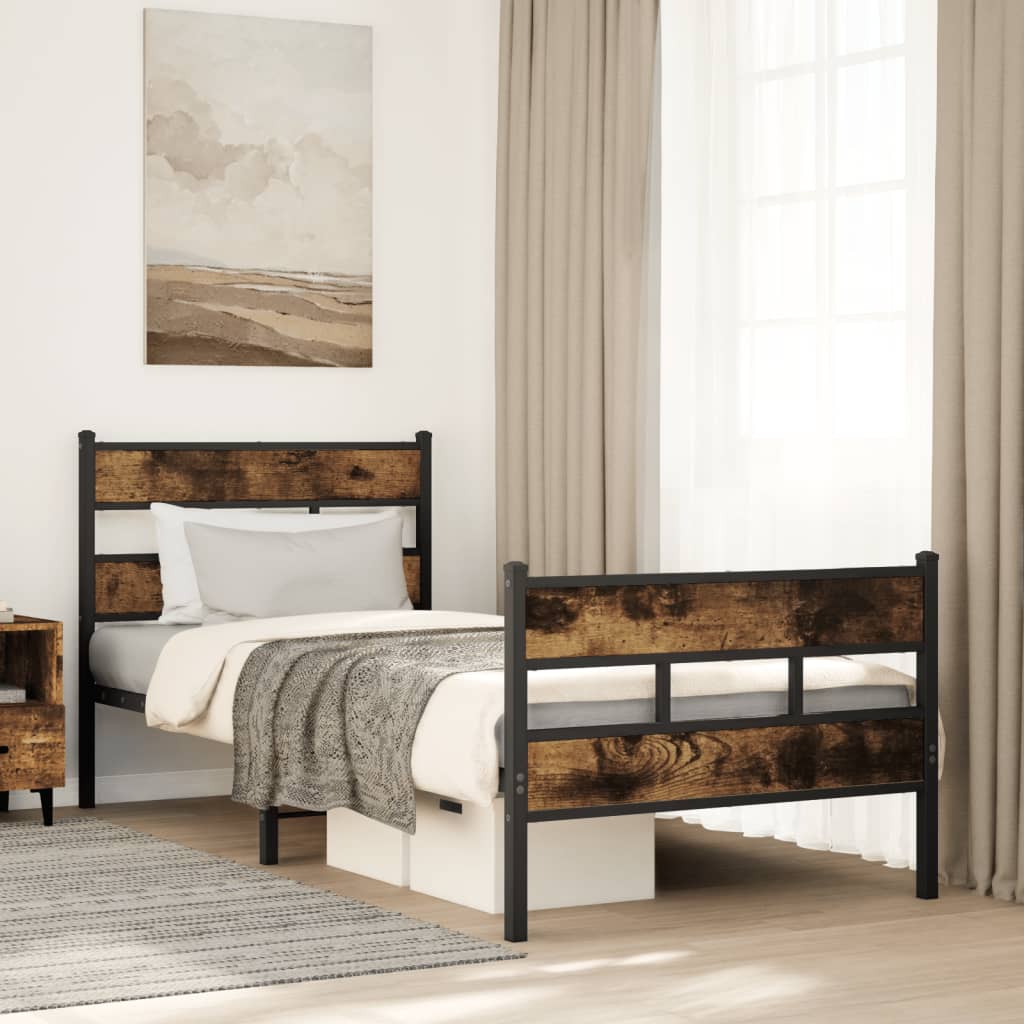 Estructura de cama de metal con diseño de roble ahumado en un dormitorio moderno y acogedor.