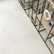 Küchenambiente mit vintage Porzellanboden Brescia Nacar und Lonato - Vetonek