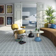 Ambiente mit vintage Boden Brescia Manerba und Celeste - Vetonek