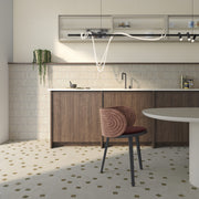 Ambiente cocina con revestimiento efecto cemento Milano Light - Vetonek