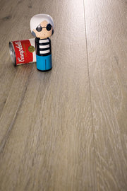 Ambiente salón con suelo efecto madera Bormio Beige - Vetonek