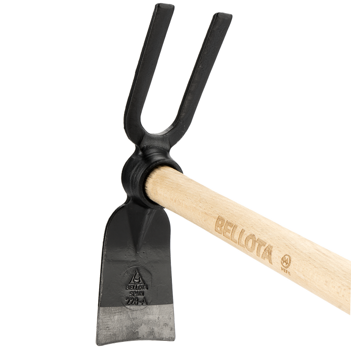 Azadilla Bellota HOE228AW, detalle del enmangado con sistema antigiro