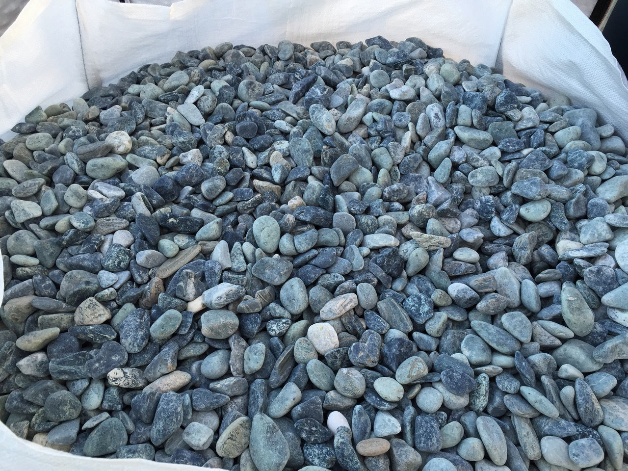 Canto rodado Verde Vetonek