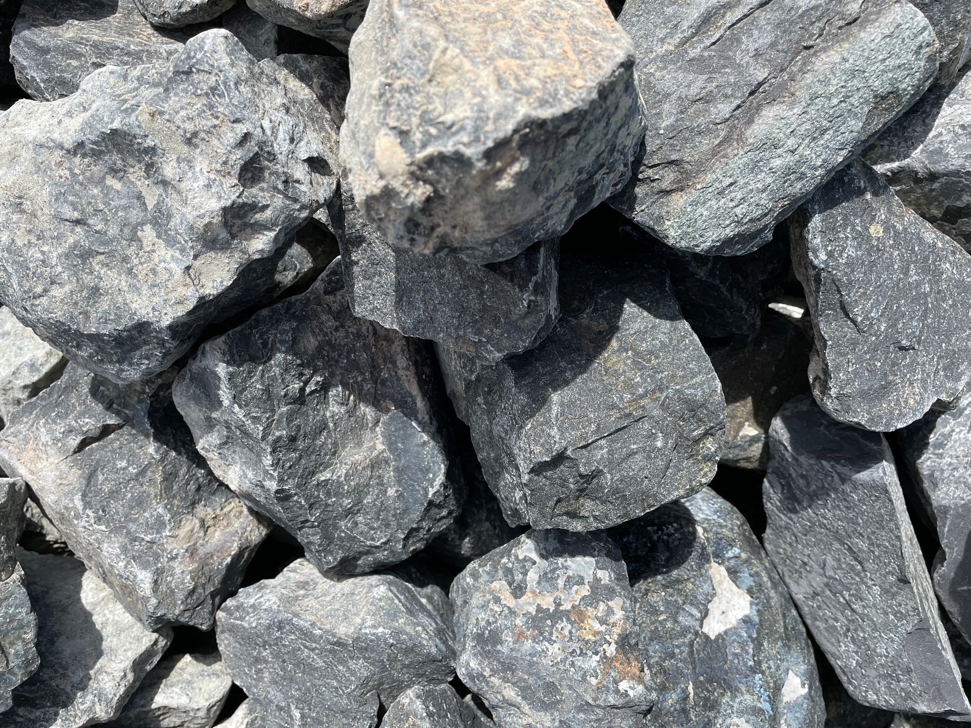 Roca Dunita Gaviones - Vetonek