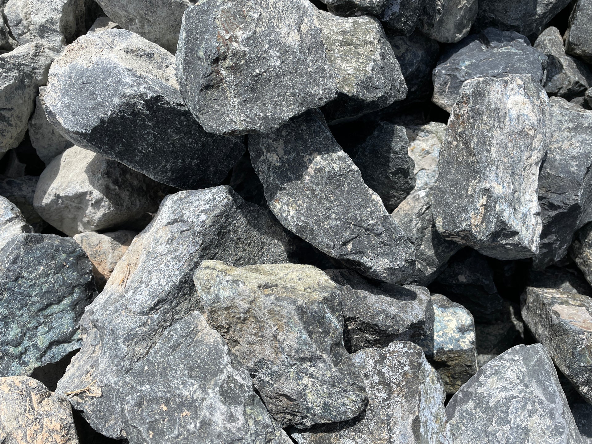 Roca Dunita Gaviones - Vetonek