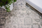 Ambiente con suelo efecto cemento Rieti Gredos - Vetonek
