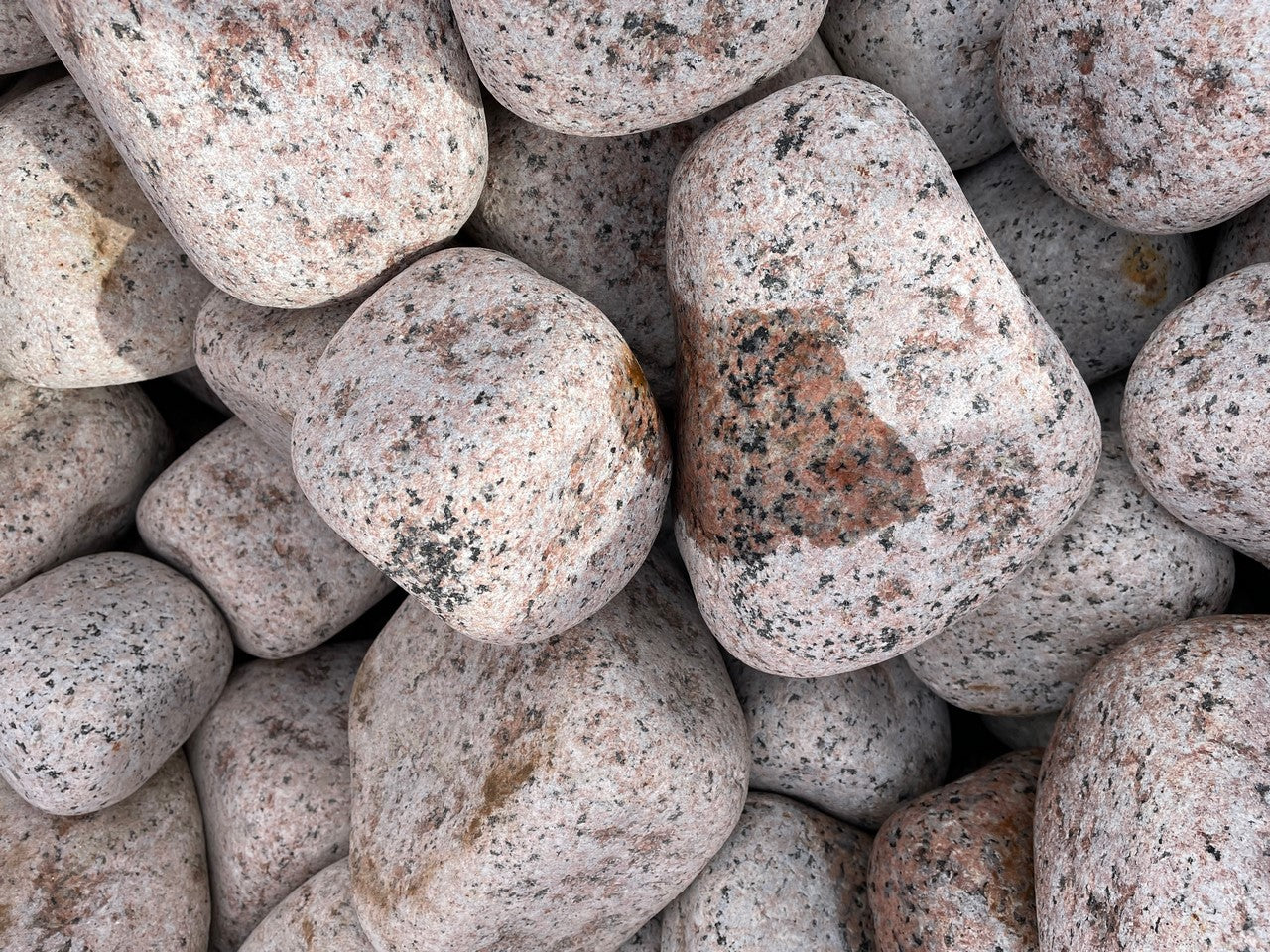 Bolo decorativo Granito Rosa - Vetonek