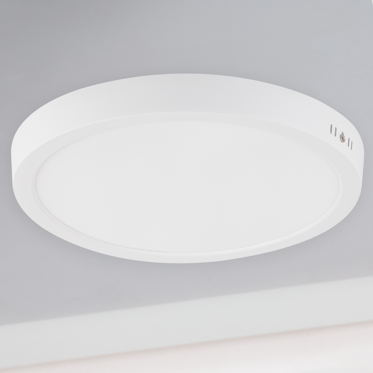 Plafón de Superficie LED 100Lm/W 24W 2400Lm 6000ºK IP20 — Vetonek