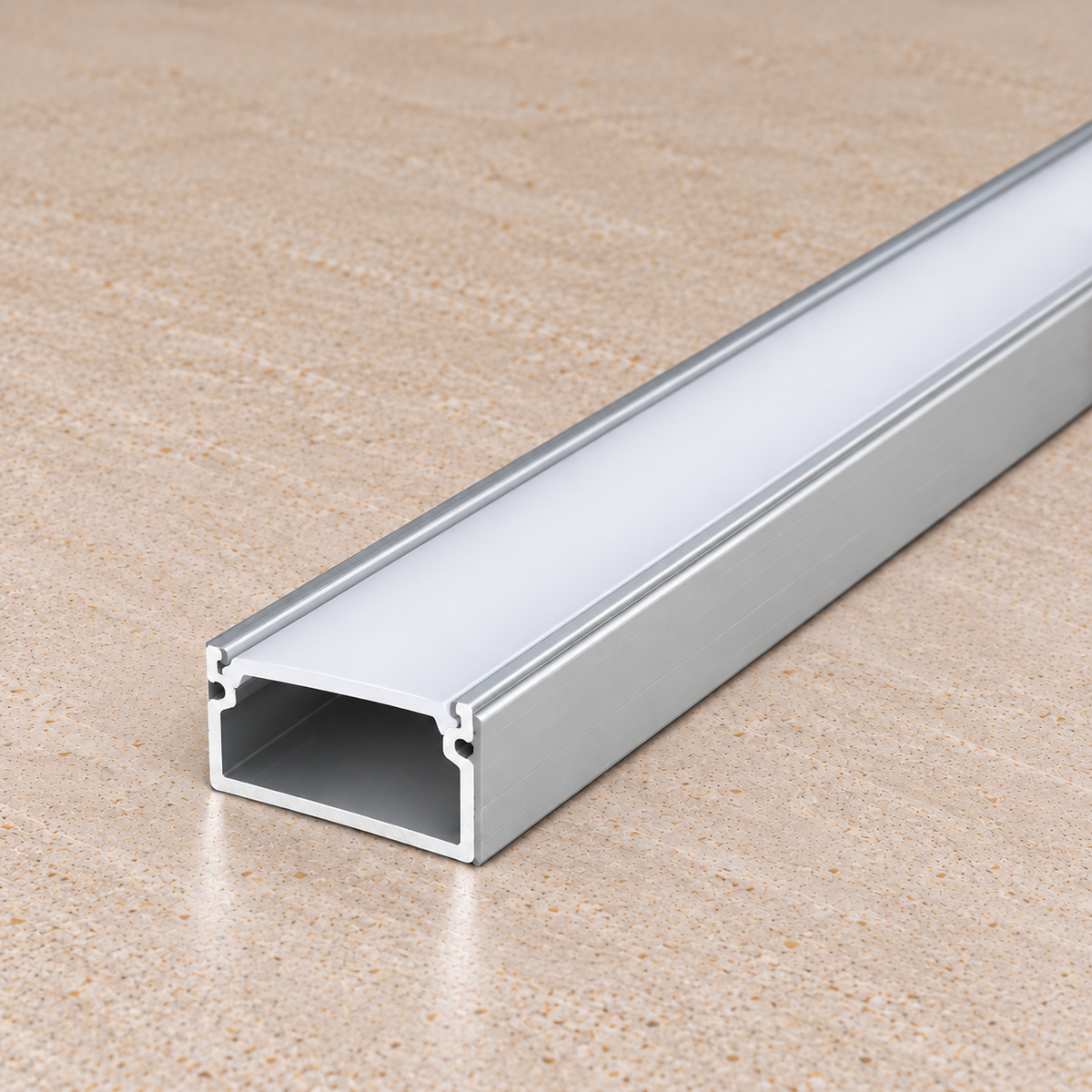 Perfíl Aluminio KIMERA-ORRE Anodizado Plata con Difusor Opal y Tapones 2,02M — Vetonek