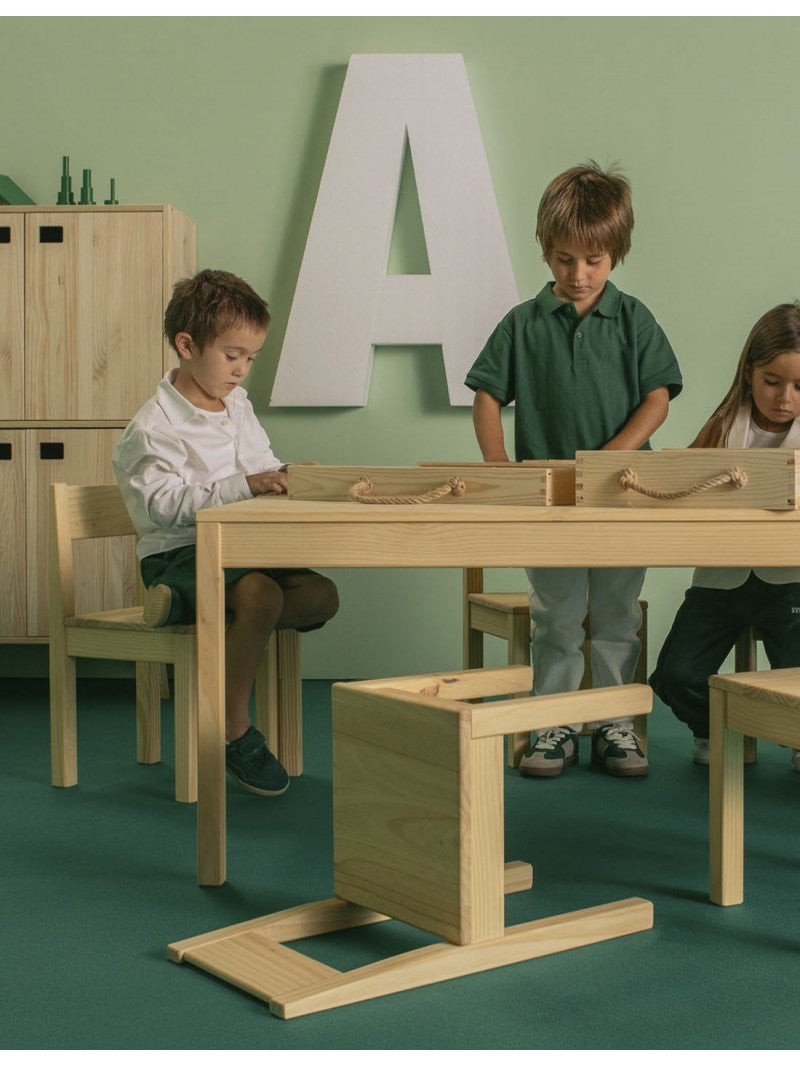 Mesa infantil de madera CURIE - Ideal para guarderías y aulas Astideco