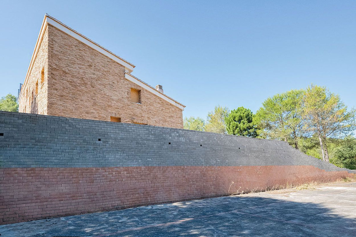 Murete de jardín construido con Muro Cellorigo