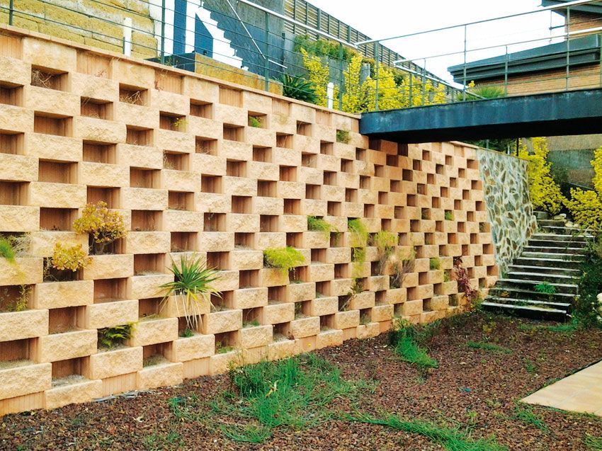 Bloque jardinera del Muro Ecológico Fonzaleche