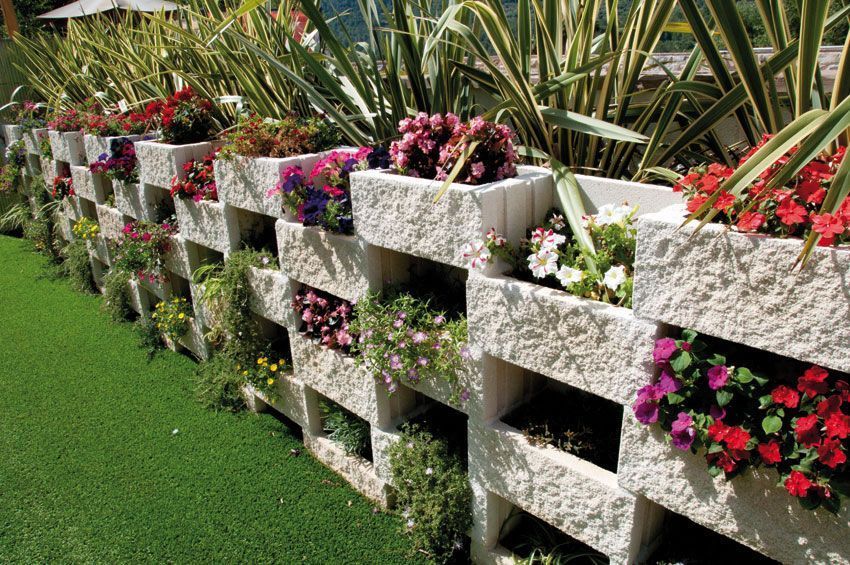 Muro ecológico Fonzaleche con vegetación