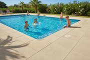 Borde remate de piscina de hormigón - Vetonek
