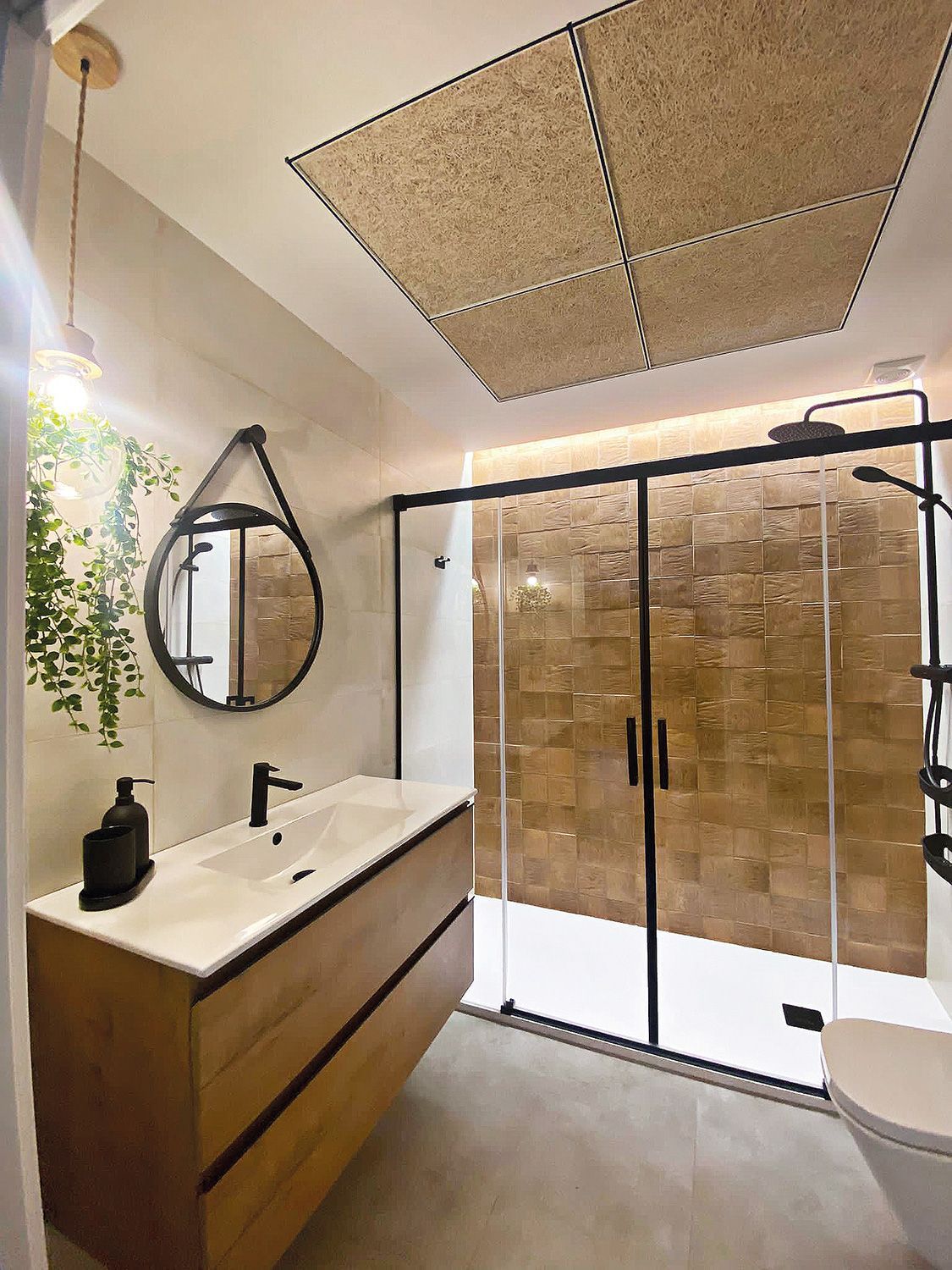 Pared con Revestimiento Marcilla aspecto madera