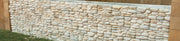 Muro con Revestimiento Azagra de canto rodado