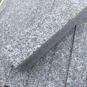 Bordillo, bordura piqueta de granito blanco gris y negro Acabado Natural, Antideslizante, Barato, Bordillos, Caminos, Colores Claros, Colores Grises, Espacio exterior, Espacio público, Exclusivo, Exteriores, Jardin, Piedra, Piedra natural, Piquetas, Rectangular, Senderos, Top Ventas, Vallas